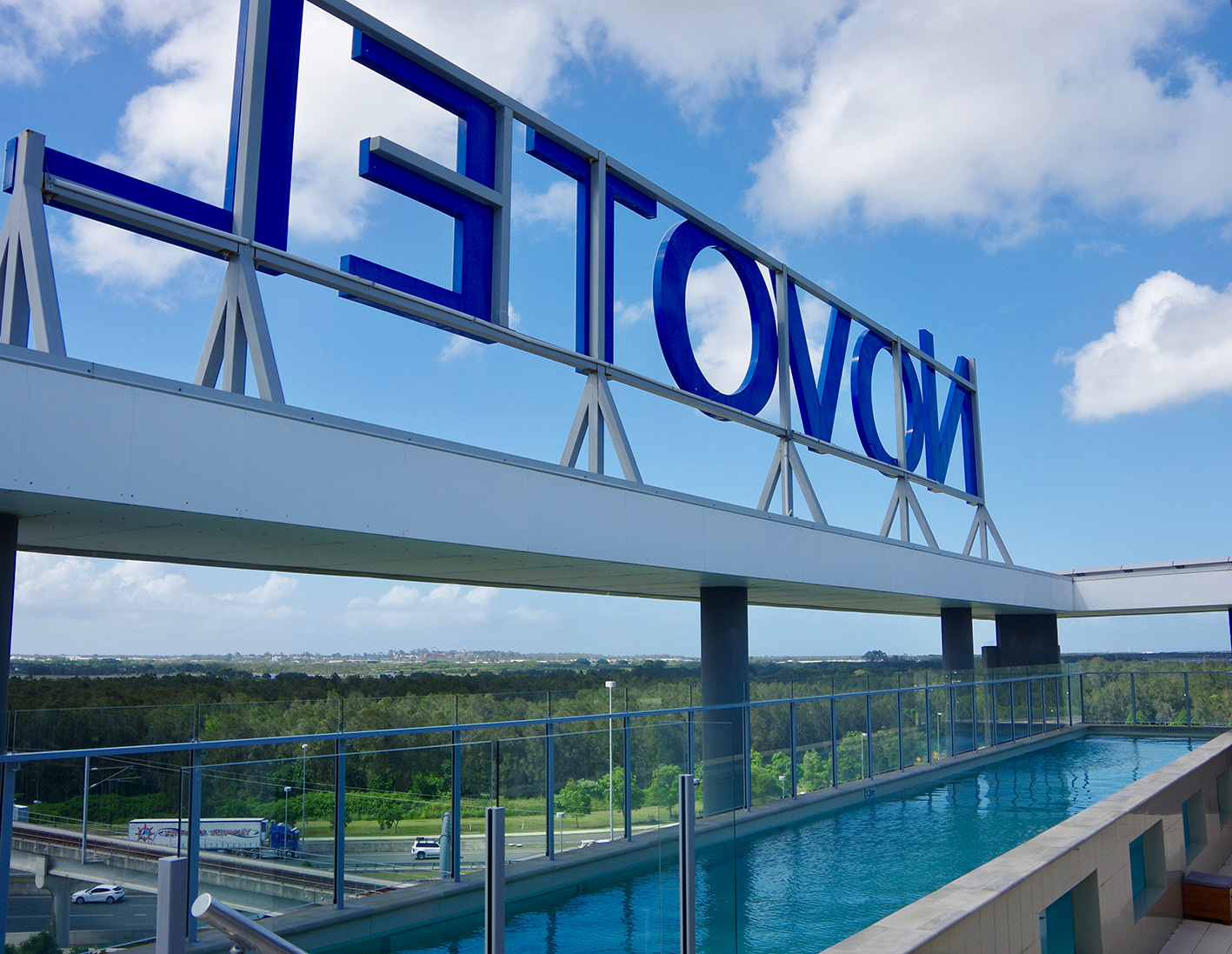 lap pool Novotel Brisbane_web